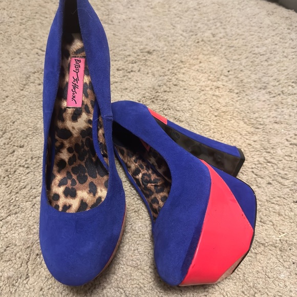 Betsy Johnson Block Color Heels - Picture 6 of 9